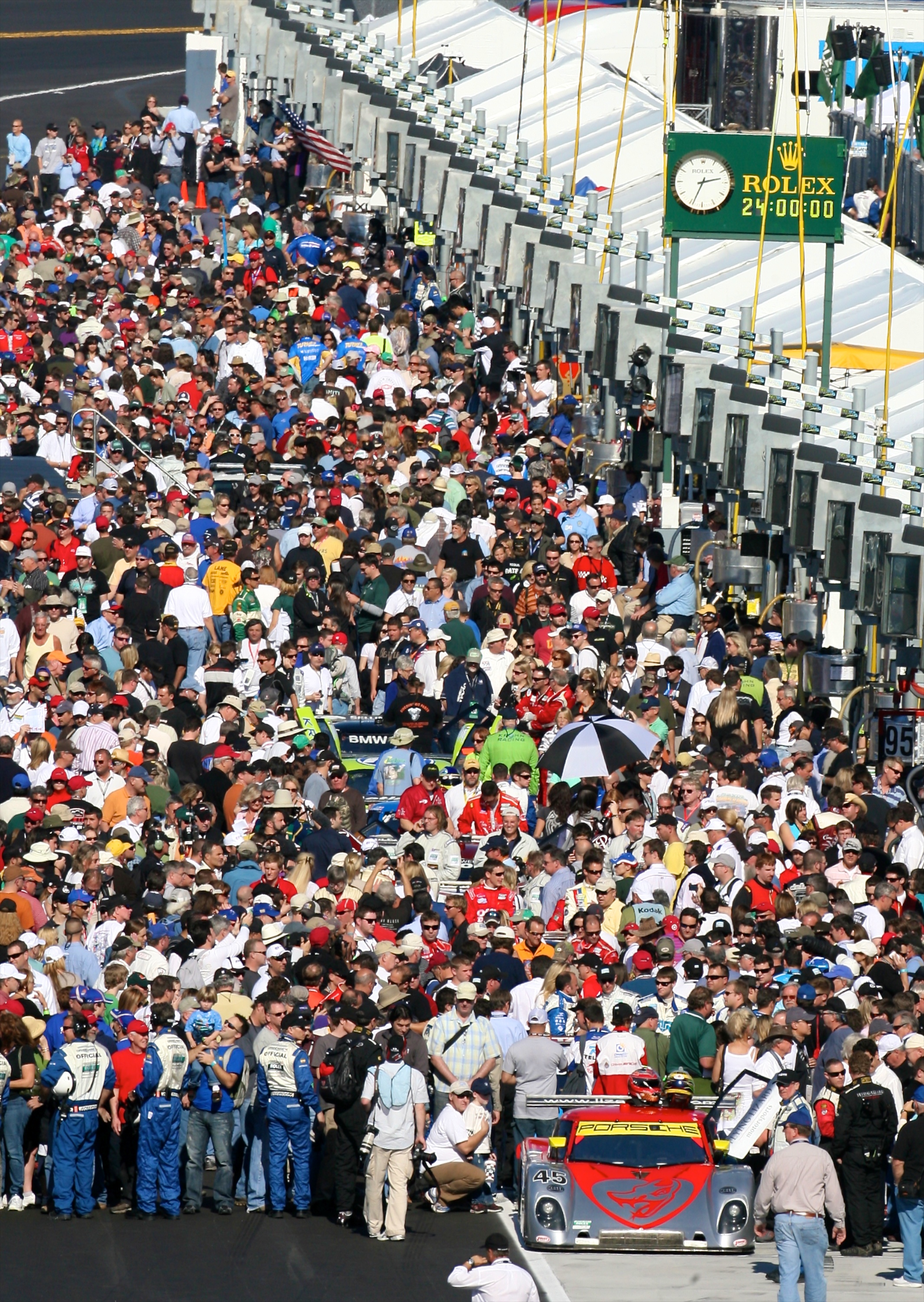 13-Race 2012 Schedule Features New North American Endurance Championship
