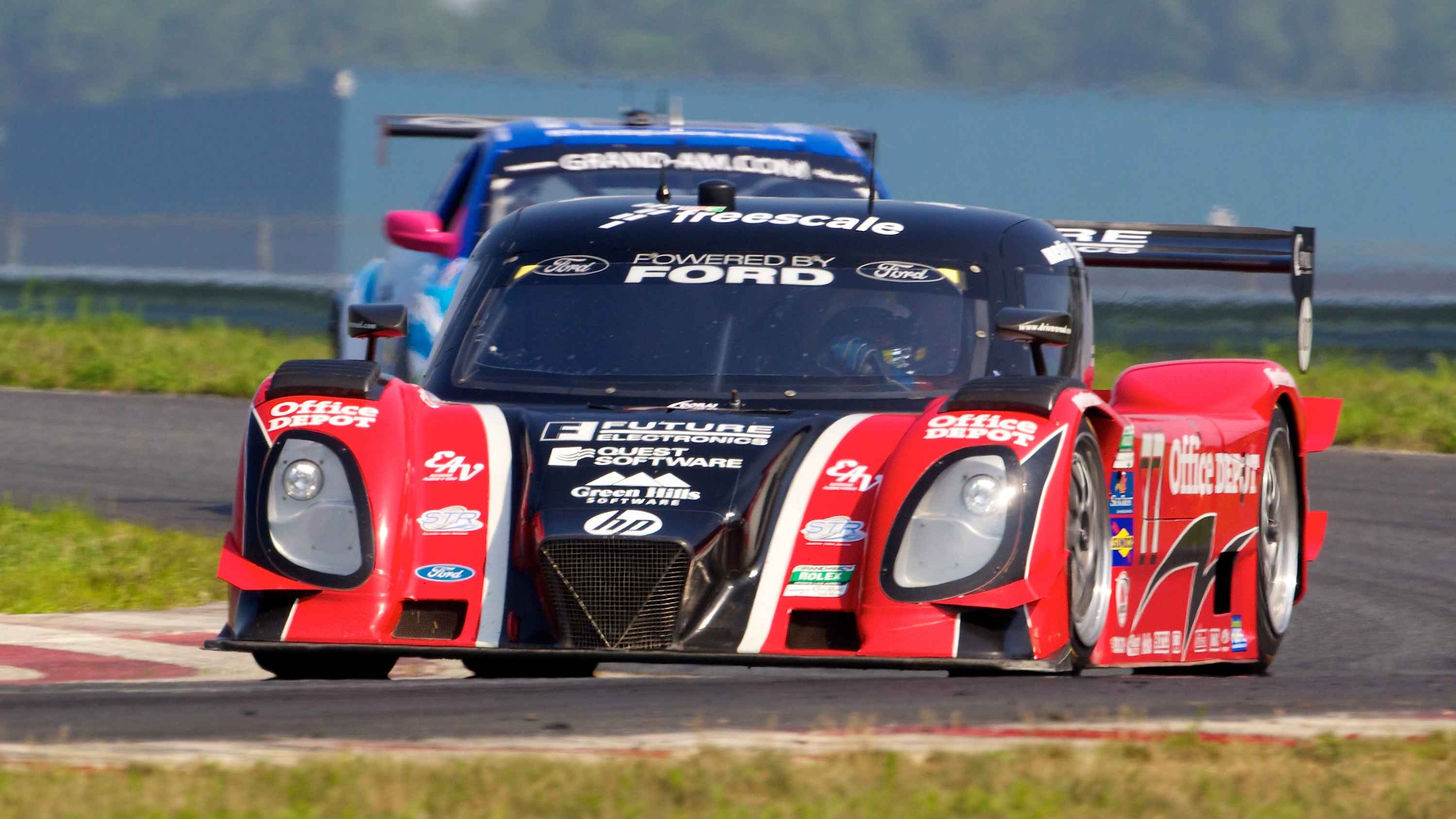 Dr. Jim Lowe Joins Doran Racing for Rolex 24